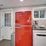 Convenient Washington, Dc, Studio Near Metro Stop!
