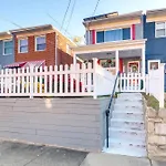 Washington, Dc, Home With Rooftop Game Room, Hot Tub