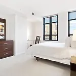 Global Luxury Suites At The Convention Center
