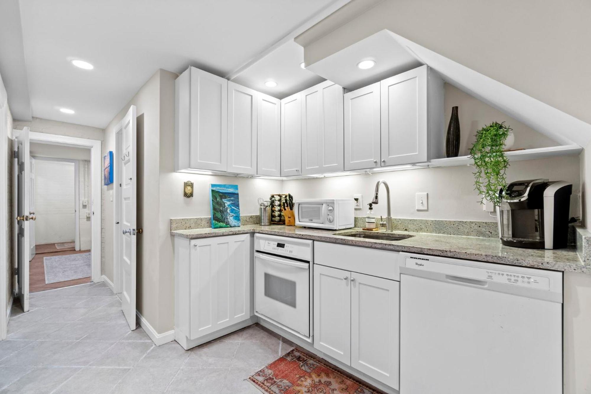 Glover Park/georgetown Oasis With Parking Apartment Washington