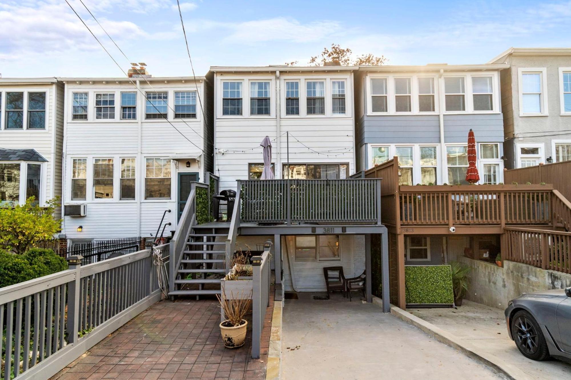 Glover Park/georgetown Oasis With Parking Apartment