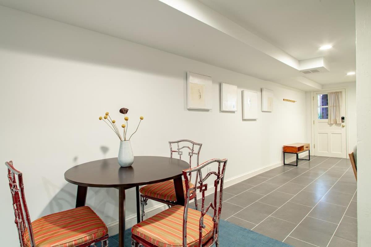 Apartment Spacious 1br Nw Garden Walker's Dream Washington