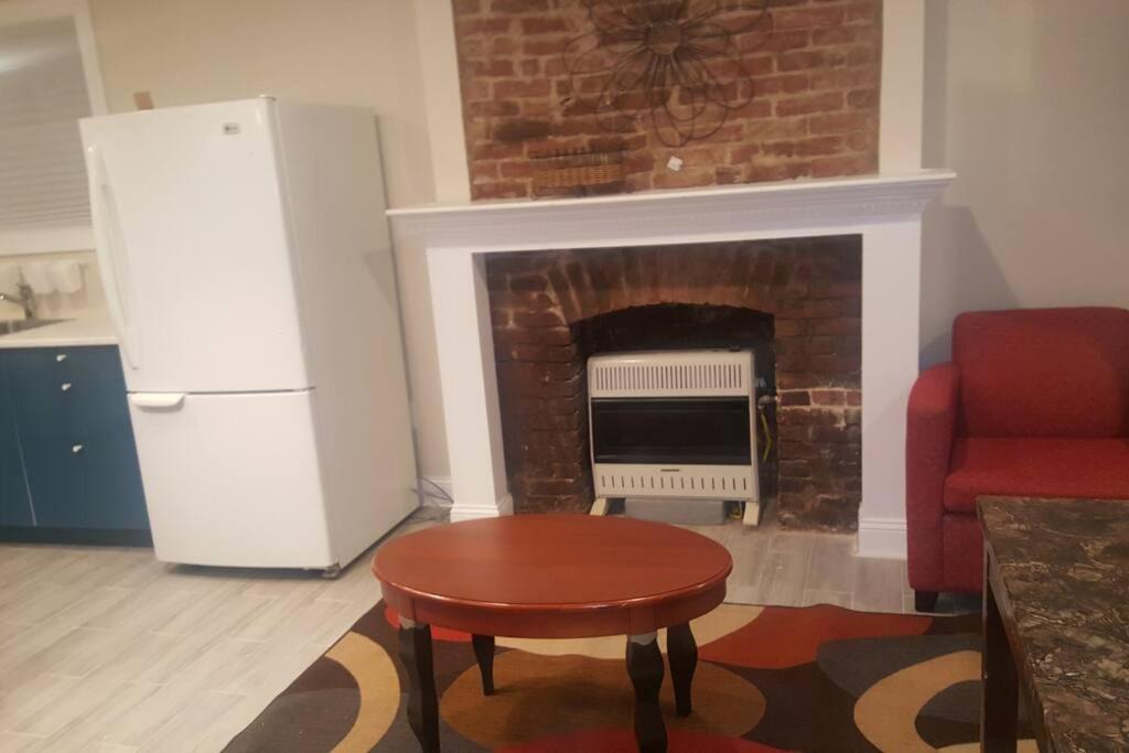 Beautiful New 4 Bedroom 3 Bath Family Or 1 Bedroom Nr Howard U Downtown Nw Dc Bed & Breakfast