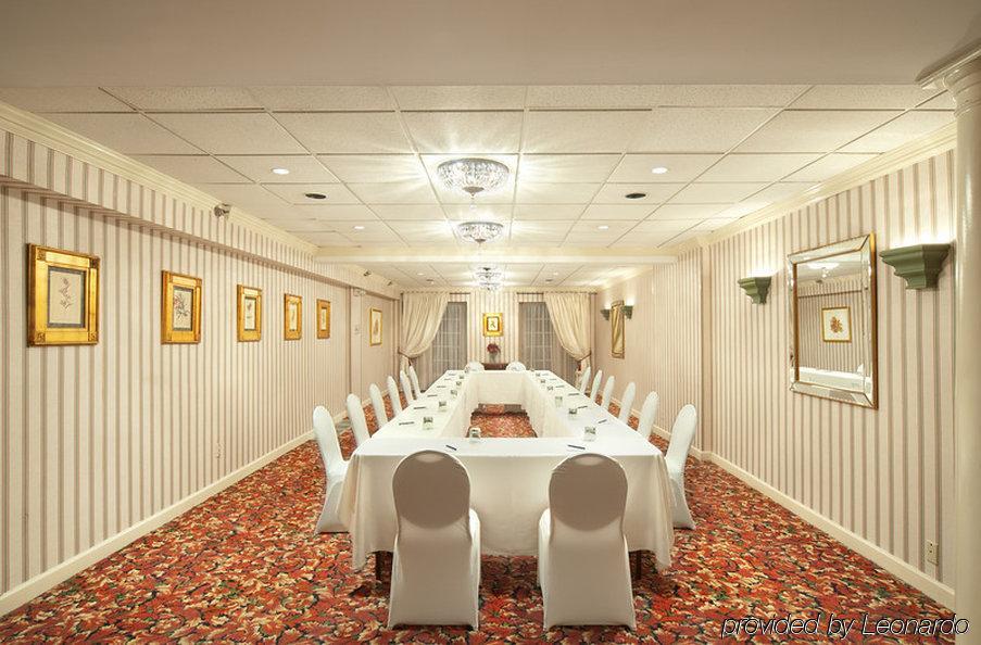 Hotel Monticello 3*