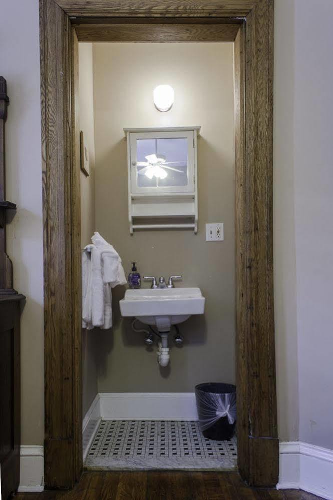 Adam's Bed & Breakfast Washington