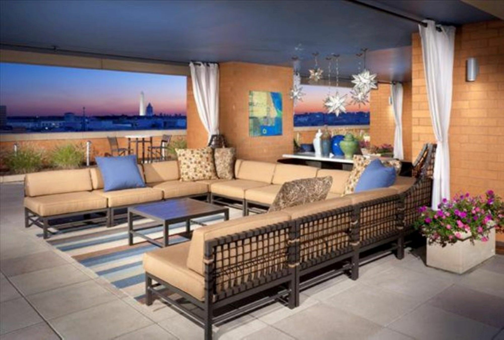 Global Luxury At The Convention Center Washington