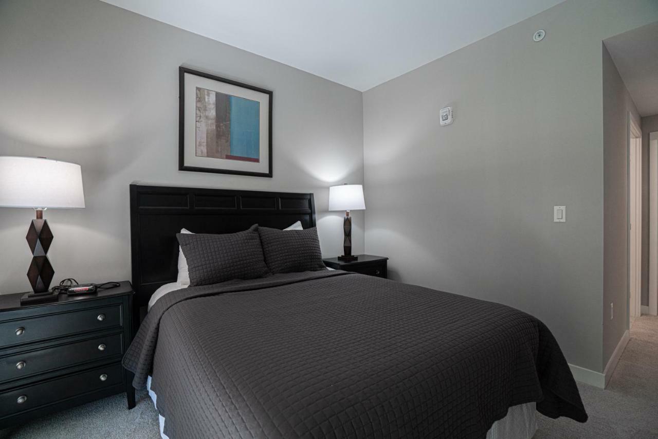 Waterfront 30 Day Apartment Washington