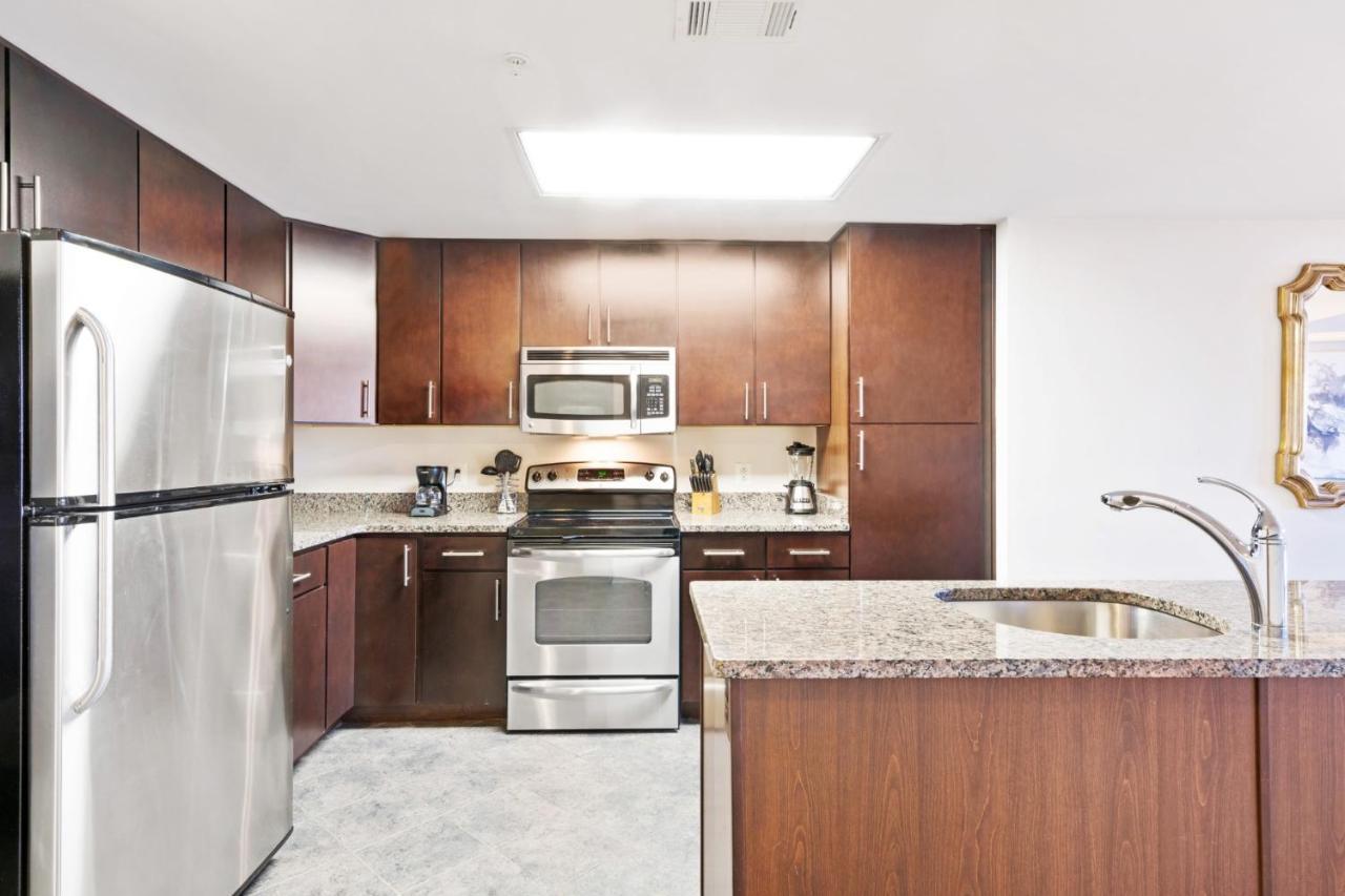 Global Luxury At The Convention Center Apartment Washington