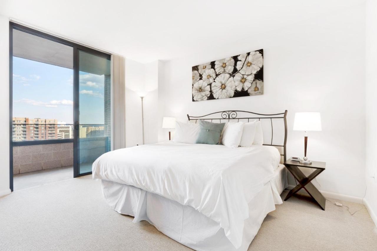 Global Luxury At The Convention Center Apartment Washington