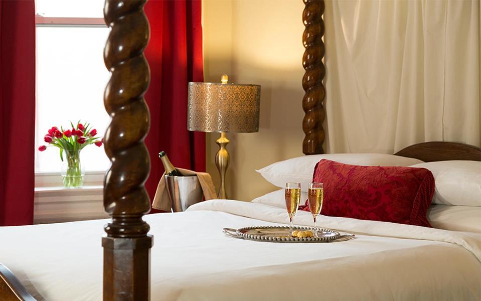 Akwaaba Dc Bed & Breakfast *