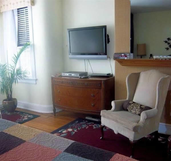 Asante Sana Inn Inn Washington