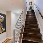 Bougainvillea Dc 2 Bedrooms 2 Bathrooms Plus Den With Twin Sofa Bed And Queen Sofa Bed In Living Room