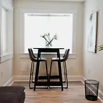 Private English Basement In Capitol Hill