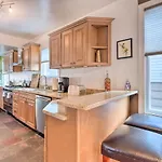 Ideally Located Dc Home With Pool Table And Patio
