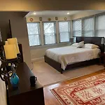 Deluxe King Master Suite