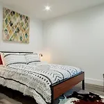 3-Blocks To H St Corridor Spacious 2-Br 2-Bath
