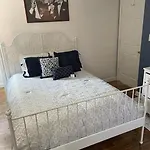 Cozy 2 Bedroom, Minutes From Capitol Hill