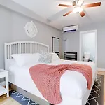 Sojourn 1 Bedroom With Private Patio