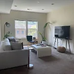 Charming Bedroom & Parking