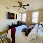 2 Bedrooms At The Heart Of The City! Full Comfort!