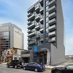 Global Luxury Suites At Tribeca