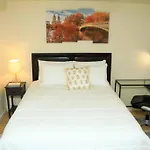Private Room With Ensuite Bathroom Centrally Located