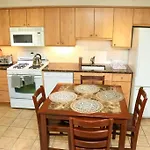 Private Room With Ensuite Bathroom Centrally Located