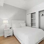 Global Luxury Suites At Tribeca