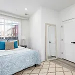 Amazing Capital Hill Apt , Step Away Gym, Shopping