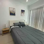 Lux Capitol Hill Vacation Home, In-House Services