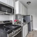 Chic Studio In Dc Dupont