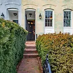 Heart Of Capitol Hill Row House Luxury & Location
