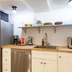 Spacious 1Br Nw Garden Apartment Walker\'S Dream