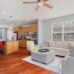 Convenience At A Great Value 4-Br Dc Homestay