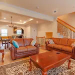 Luxury & Cool Private Room In Dc