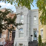 H St Dc Haven 4-Br Homestay