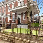 Garden-Level 2-Br Apt In Historic Petworth Home