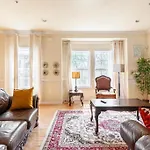 Luxury & Cherished Private Room In Dc