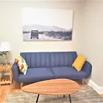 Glorious Room In Washinton Dc