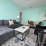 Beautiful Updated 4Br Apartment In Dc With Easy Parking