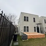 Beautiful Cozy Home In Dc With Easy Parking