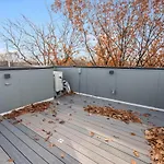 Townhouse At Capitol Hill 2 With Roof Top