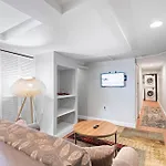 Columbia Heights Townhouse
