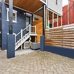 Modern Dc Home - 3 Bedroom With Parking