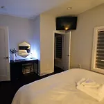 Modern, Chic, 3Bd, Metro Accessible And Free Parking