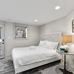 Classy Central Dc Bloomingdale 1-Br Getaway