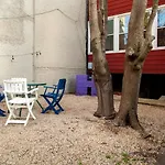 The E St Retreat Lovely 3-Br Nestled Between H St & Eastern Market