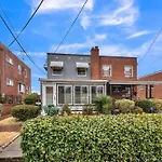 Gorgeous Home Tucked Away In Greener Part Of Town Transit-Friendly