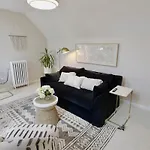 New Cabin In The Clouds Easy Downtown Access W Parking