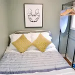 Amazing Location - Close To Union Station
